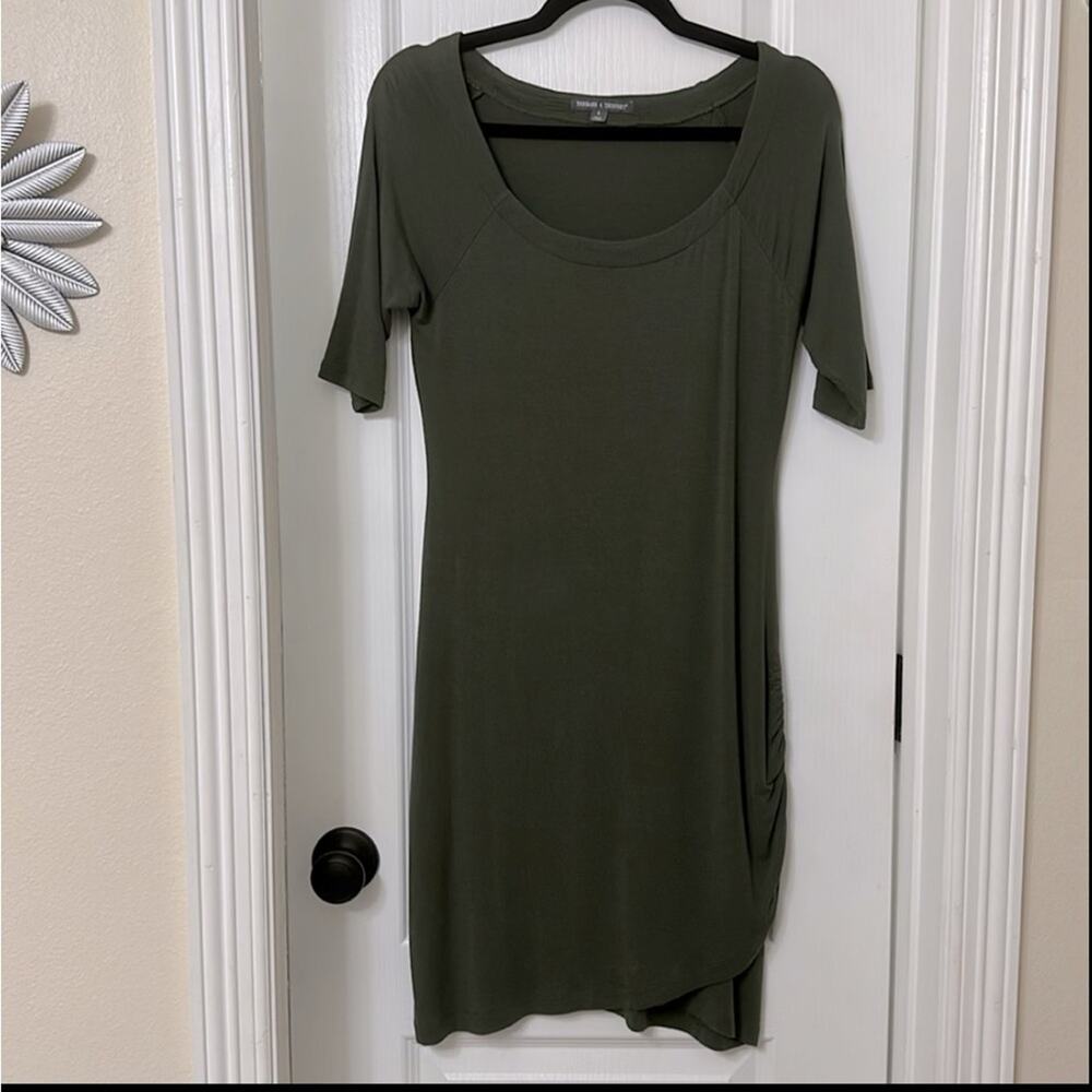 threads 4 thought Olive dress size S